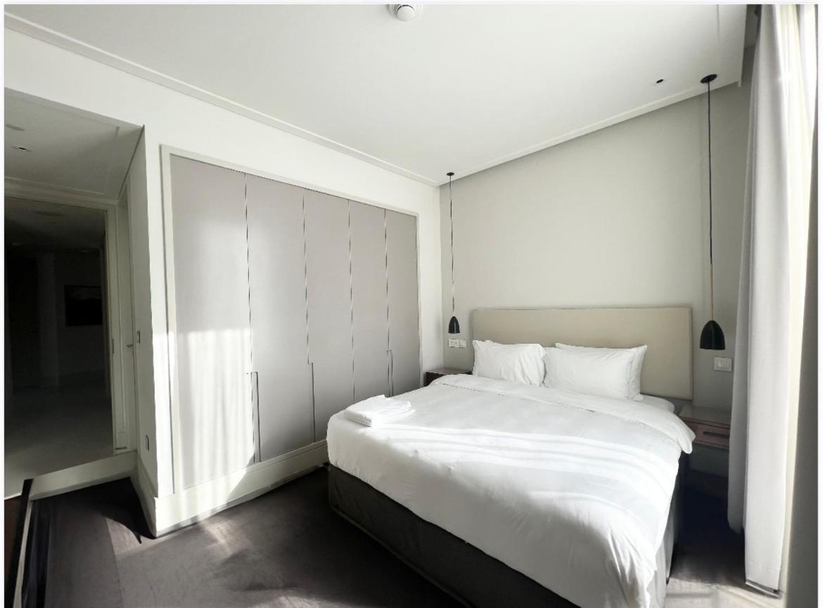 Apartment Diamond Near
